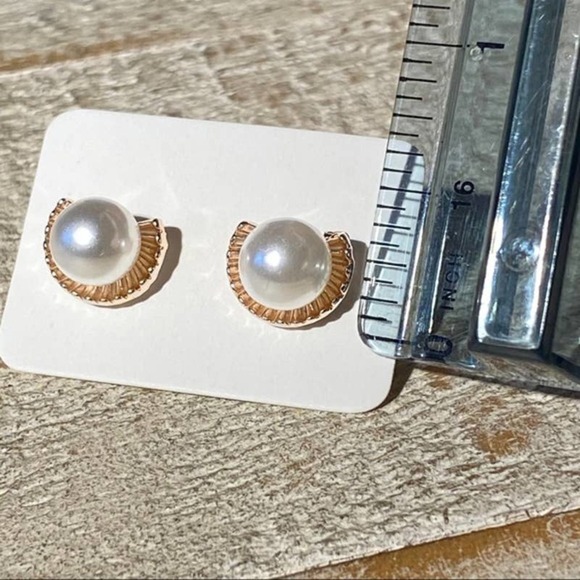 Rose Gold Faux Pearl Stud Earrings Gold Pearl Post - Picture 3 of 4